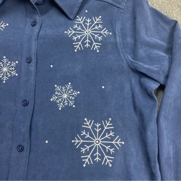 Quacker Factory Faux Suede Snowflake Winter/ Christmas Blue Button Up Womens MD - Picture 2 of 8
